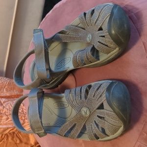 Keen water shoe, love it but I need a 7.5